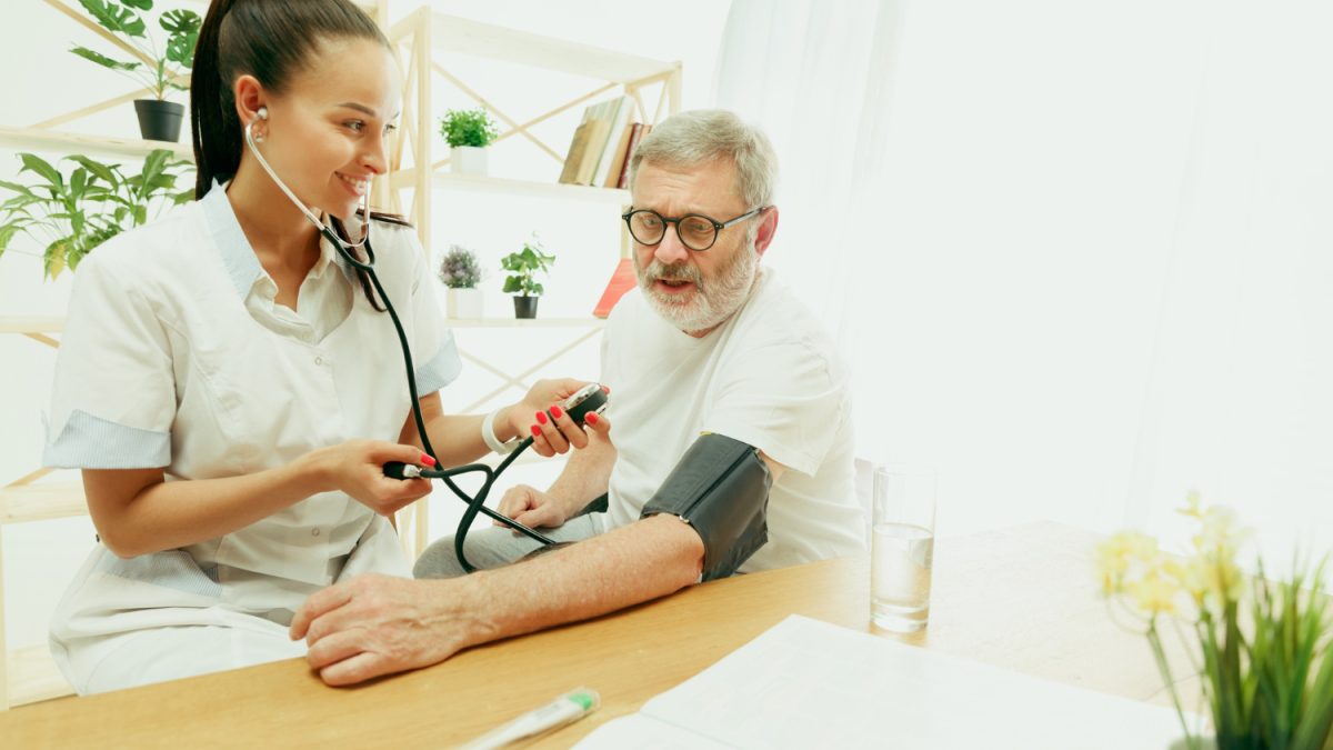 Atendimento domiciliar em farmácias