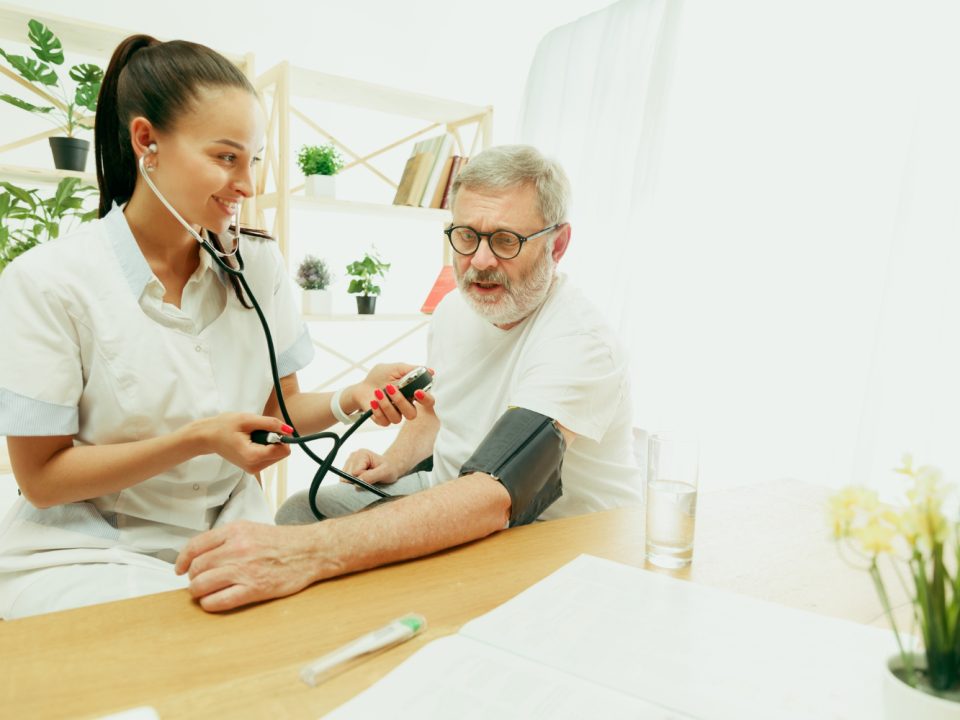 Atendimento domiciliar em farmácias