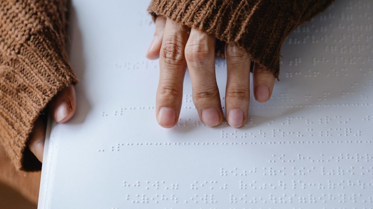 Medicamentos em Braille
